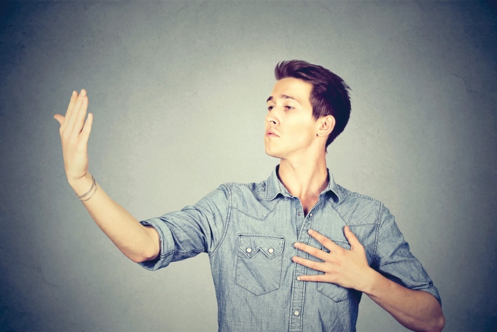 Гүрурун бир аддымлығында