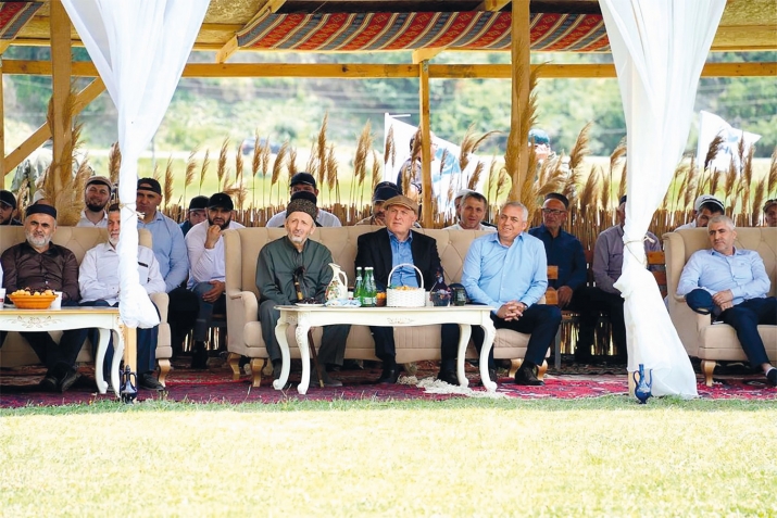 Хъвартихьуни – гIалимзабазул мажлис