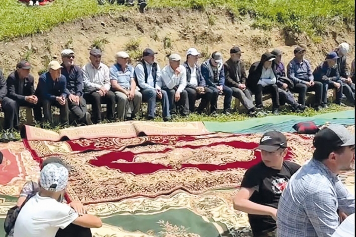 ТIохьотIа мажлис