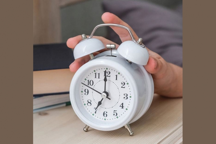 Falling asleep and waking up without stress