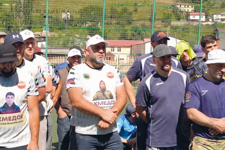 ЛъаратIа – мини-футболалъул рахъалъ къецал