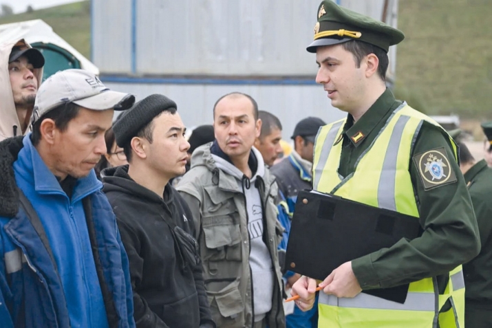 Дар вилояти Нижний Новгород манъи кори муҳоҷирон дар соҳаи хӯрокворӣ бекор шуд