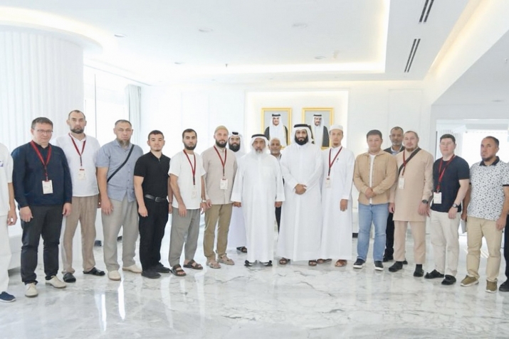 Катар министры Татарстан мөгаллимнәрен кабул итте