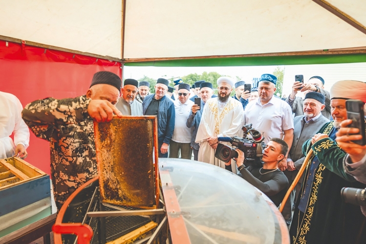 Мәдрәсәдә «Бал бәйрәме»