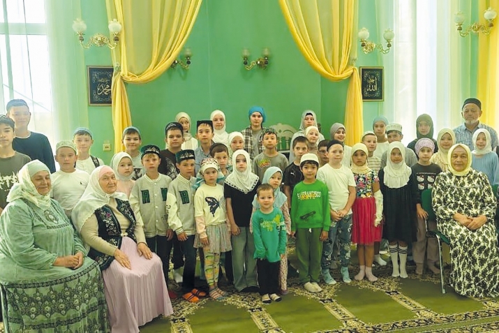 Югары Ослан мәчетендә балалар өчен курслары тәмамланды