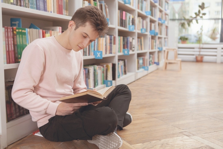 Who controls the body: the brain or the soul?