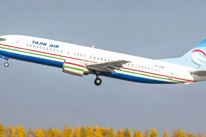 Тоҷикистону Қатар ба роҳ мондани парвозҳои мустақимро баррасӣ намуданд