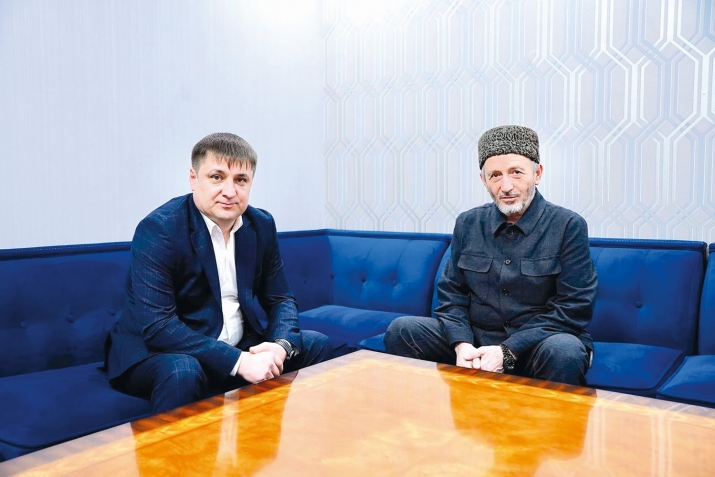 Муфти дандчӀвана республикаялъул бетӀерасул ва хӀукуматалъул администрациялъул нухмалъулевгун