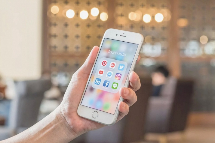 Six habits that destroy our brains