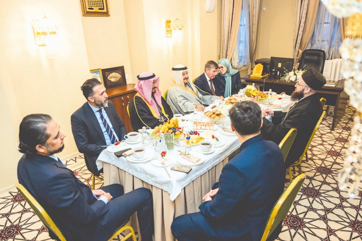 AAOIFIның Попечительләр шурасы рәисе белән очрашу