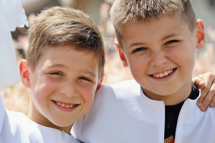 ЈАХШЫЛЫГ СӘНДӘН БАШЛАНЫР