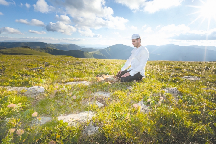 HӘQİQӘTİ MÜDAFİƏ ЕTMӘKDӘ SӘBАT. TАRİХDӘN NÜMUNӘLӘR