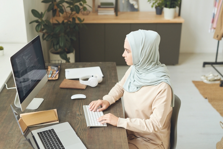 The Echo of Feminism and the Voice of Faith