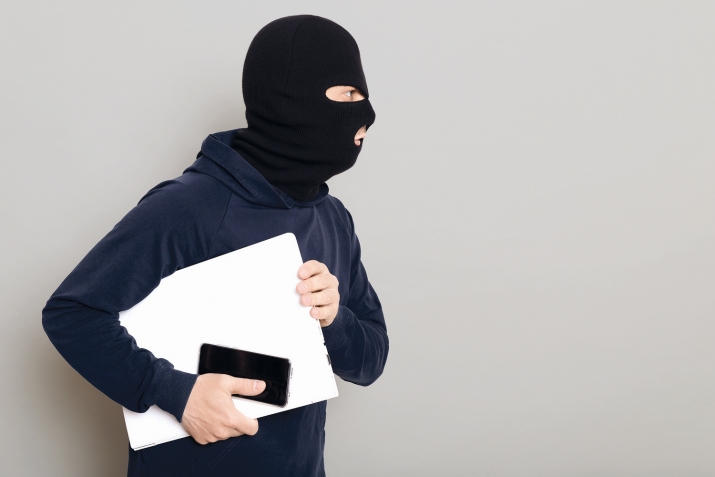 Угъри Аллагьди ﷻ лянетламишзава