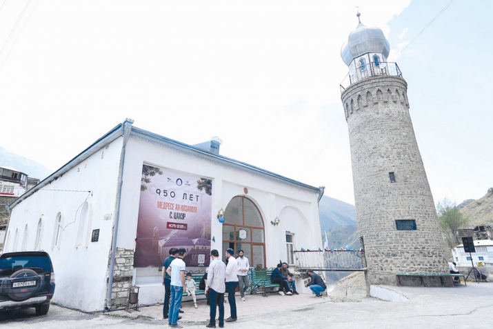 The 11th-Century Nizamiyya Madrasah in Dagestan