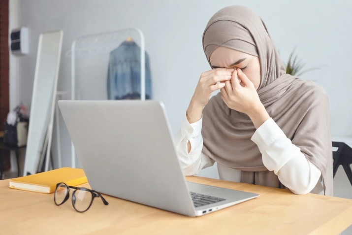 Eye and Neck Exercises for Computer Users