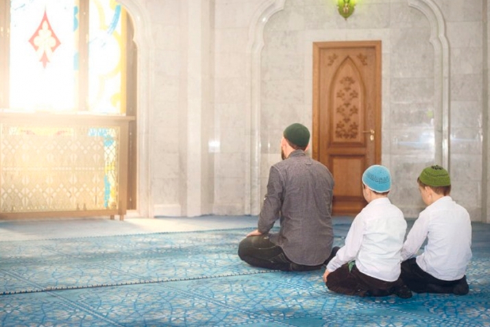 From what age one should teach children to pray?