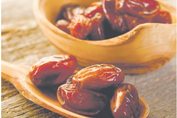 Break your Fast with Dates during Ramadan