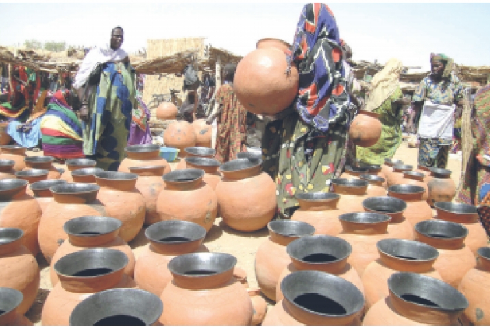 Flowers of piety: muslim women And the business of pottery